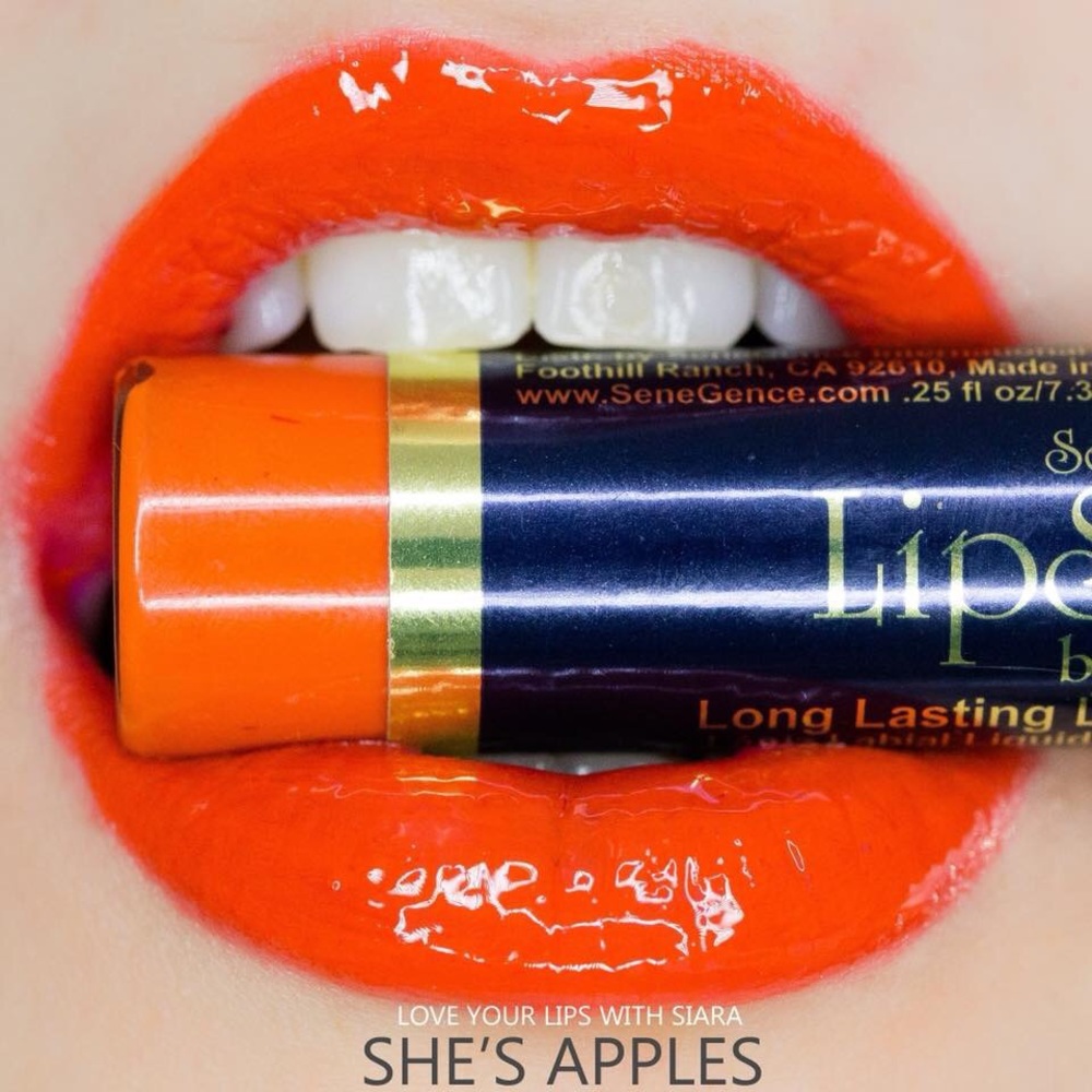 Discontinued ☄️ She’s Apples ☄️ LipSense